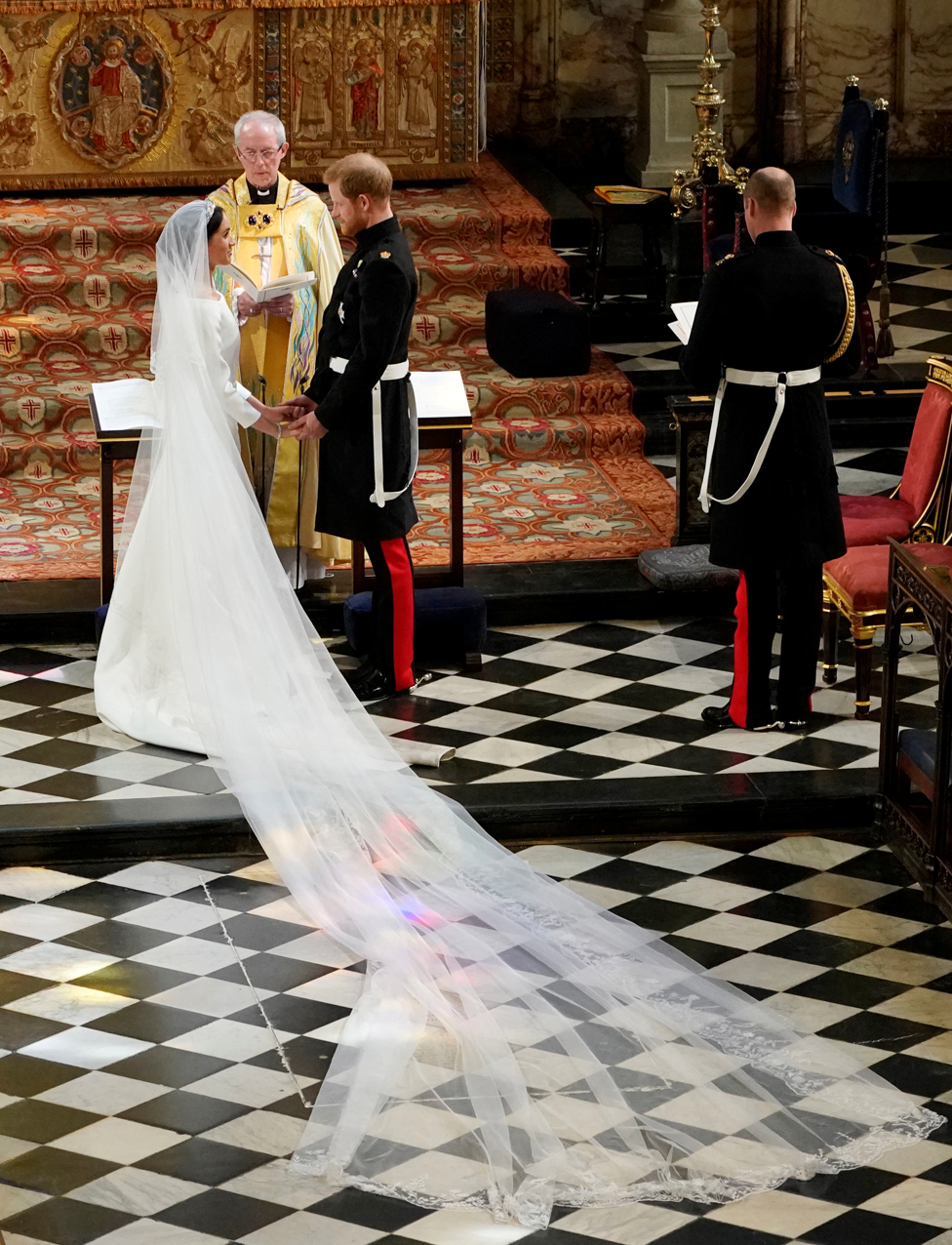 meghan markle's veil embroidery