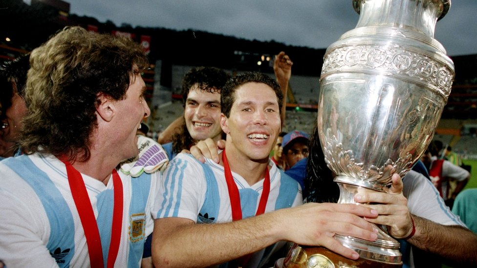 Simeone celebra las Copa América de 1991.