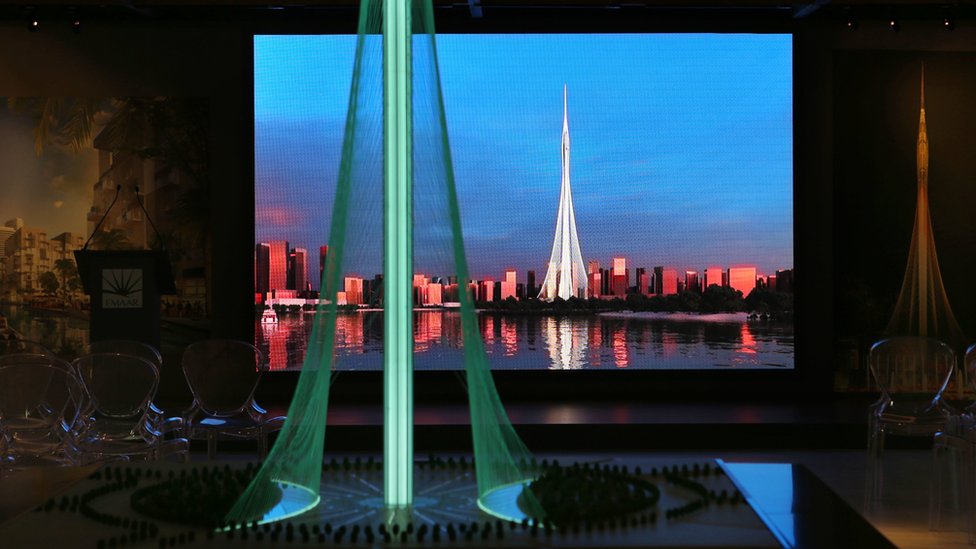Макет проекта башни в Dubai Creek Harbour Development, разработанный испанско-швейцарским архитектором Сантьяго Калатрава