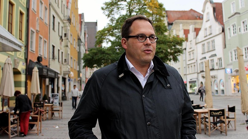 "No mucha gente lo sabe. Pero los Illuminati son parte de la historia de Ingolstadt", explica el periodista local Michael Klarner (Foto: Julie Ovgaard) Michael Klarner (Foto: Julie Ovgaard)