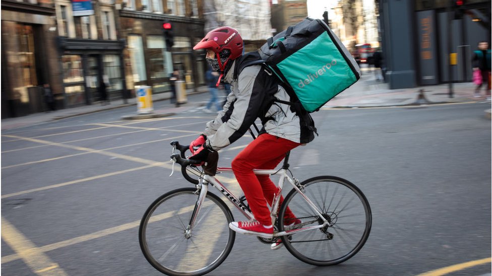 Драйвер Deliveroo