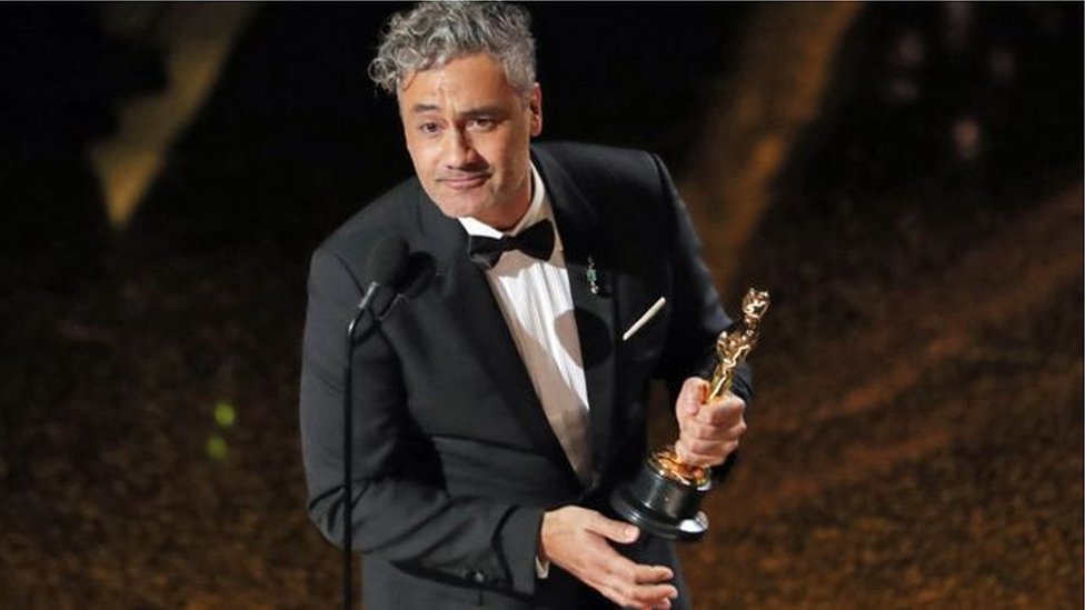 فاز وايتيتي أوسكار أفضل سيناريو مقتبس في شباط - فبراير الماضي