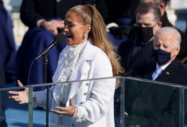 Jennifer Lopez actúa en el Capitolio
