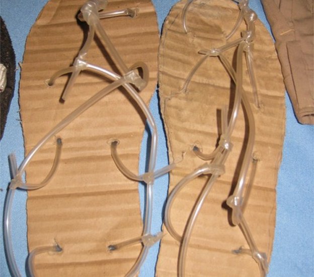 картонные сандалии