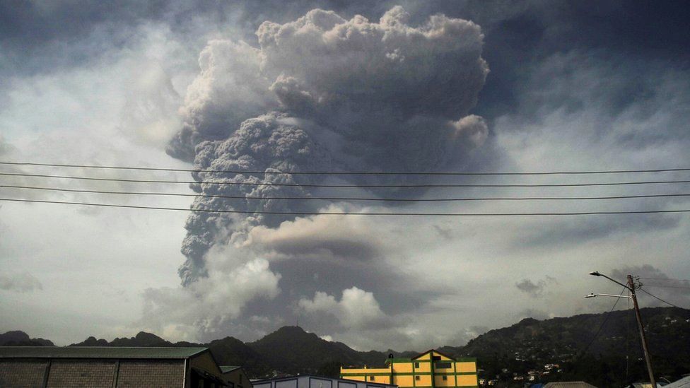El volcán Soufriere en actividad