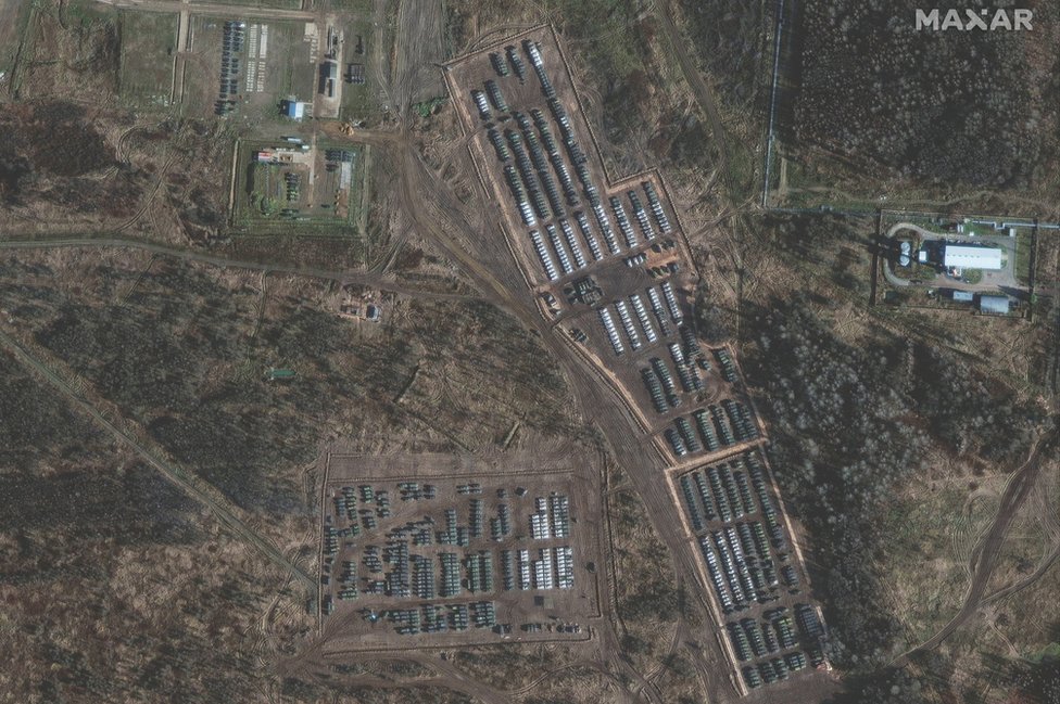 Satelitska fotografija iz 1. novembra ove godine pokazuje raspored kopnenih snaga u Jelnji u Rusiji