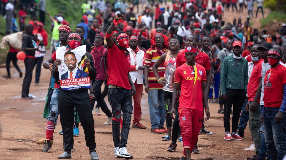 Сторонники Bobi Wine