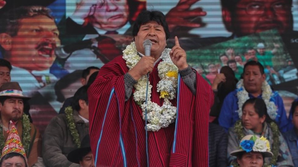 Evo Morales da un discurso