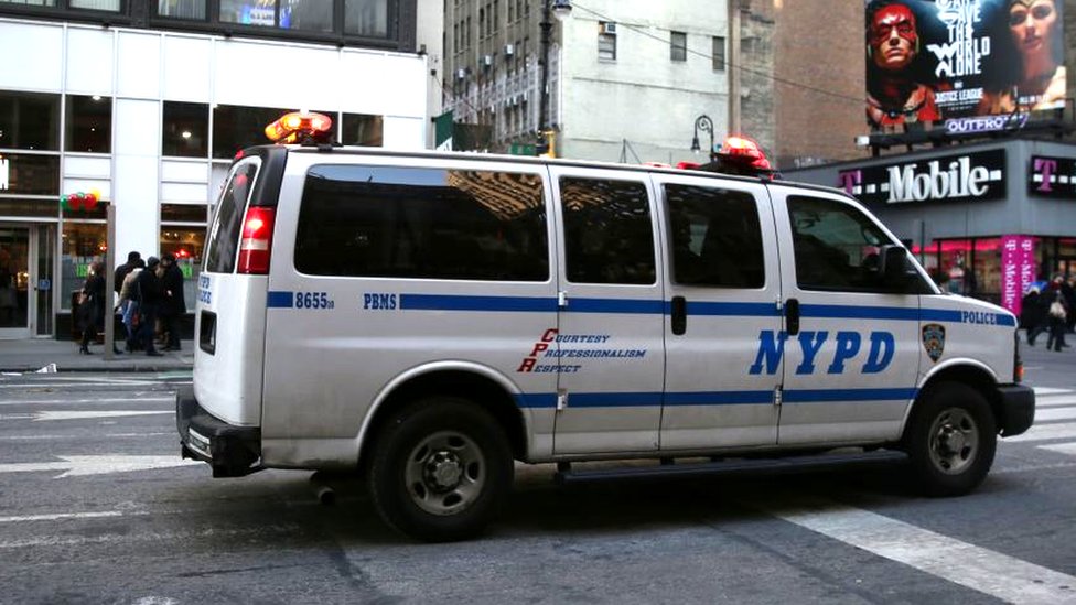 Фургон полиции Нью-Йорка на фото в Нью-Йорке