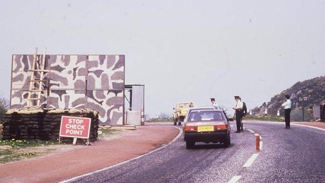 El conflicto nacionalista comenzó a fines de los 60 y se extendieron casi cuatro décadas. Punto de control