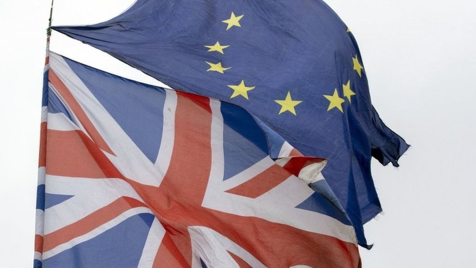 Флаги Великобритании и ЕС