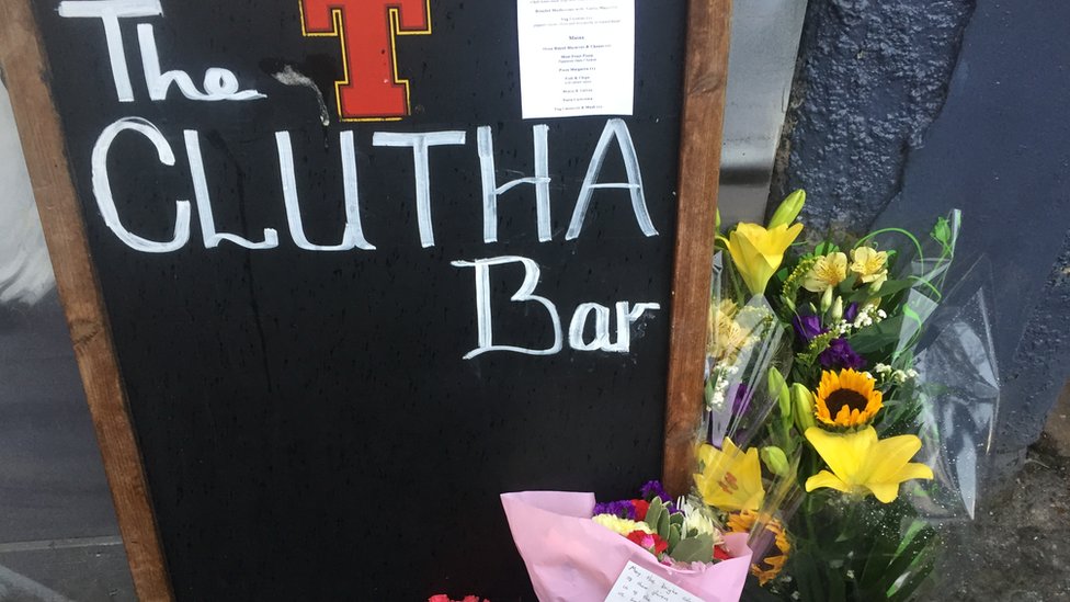 clutha flowers