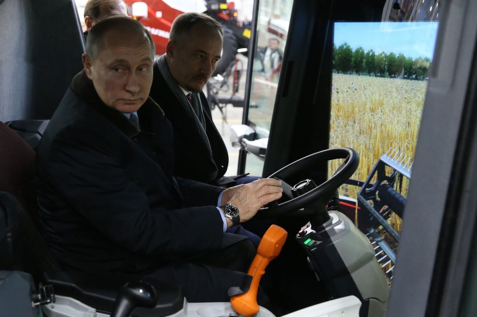 Proba simulatora traktora u fabrici u Rostovu na Donu 2018. godine