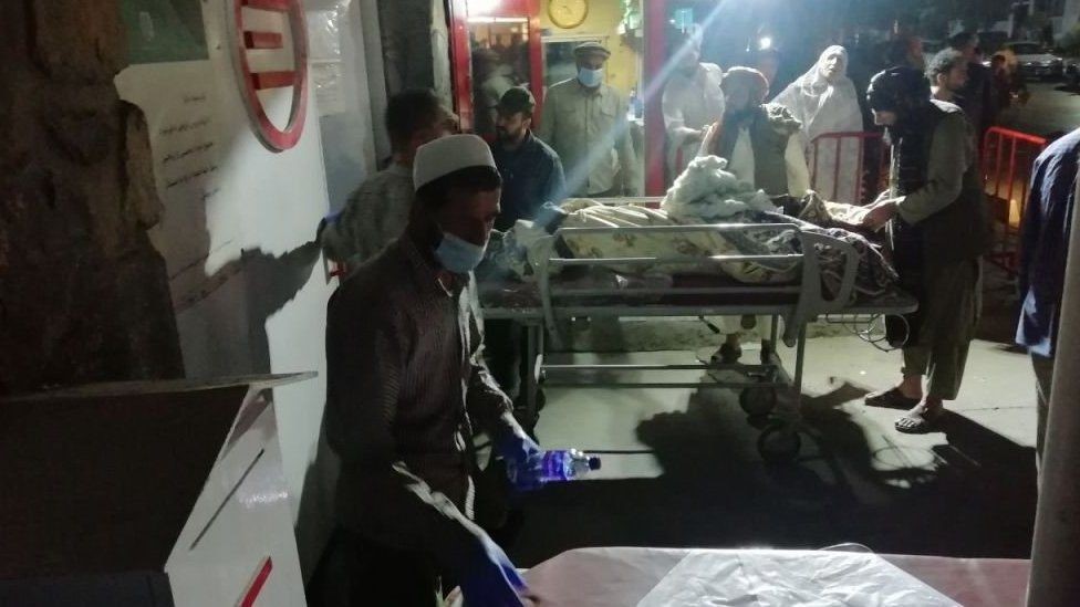 Kabul airport bomb attacks leave many casualties