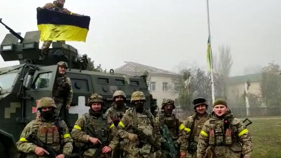 Soldados ucranianos cerca de Jersón.
