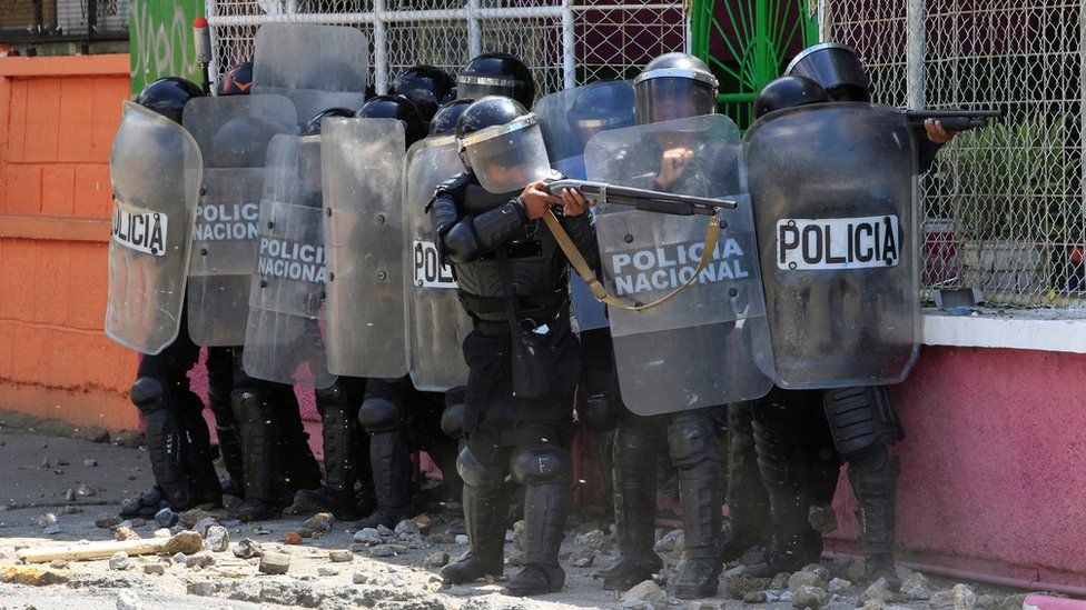 Policía antimotines en Nicaragua