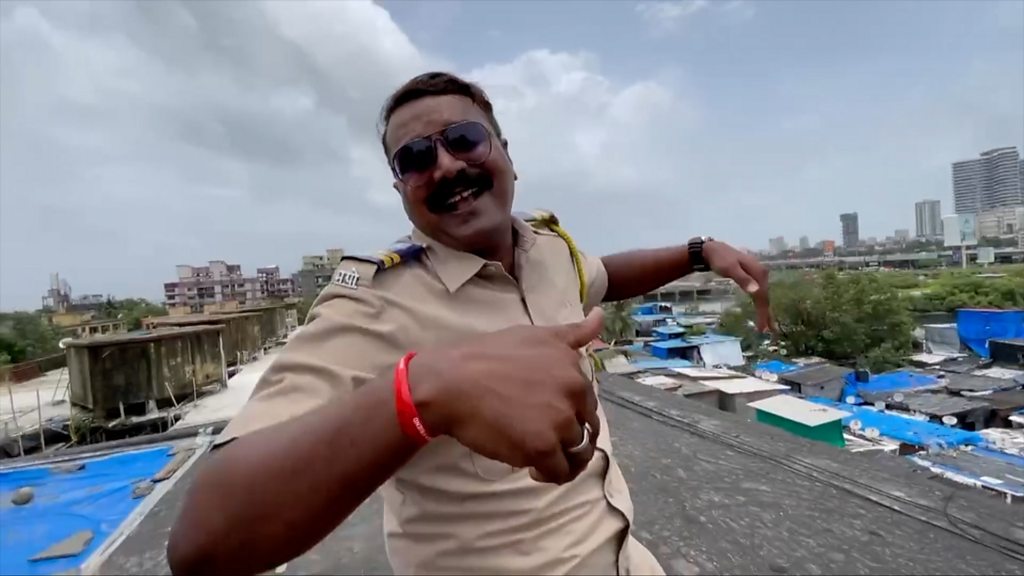 India's dancing cop becomes internet star