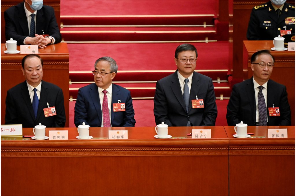 張國清（右一）在此次「兩會」上晉升副總理。