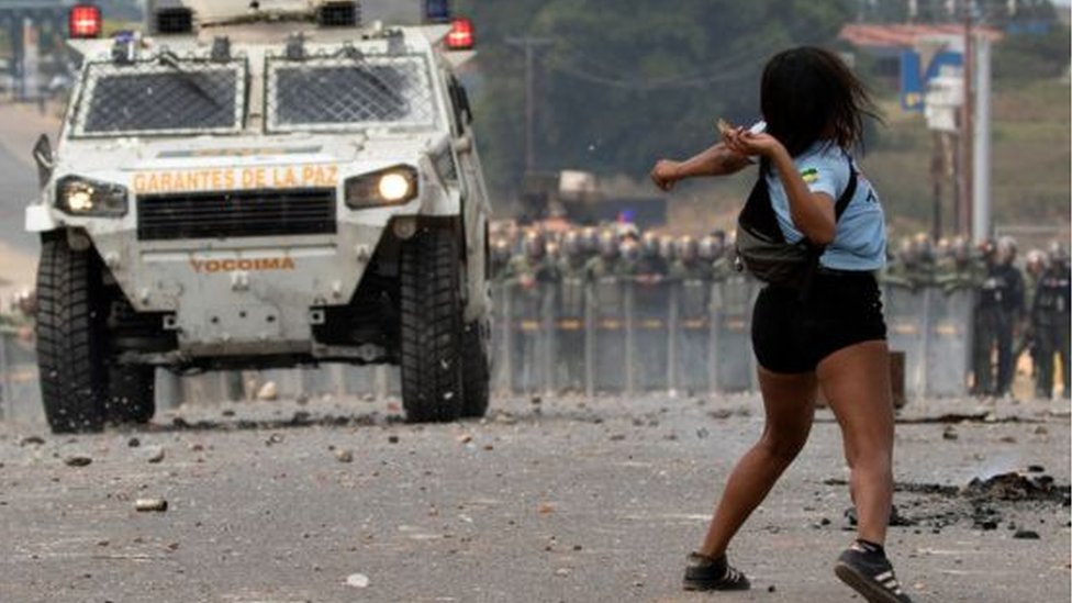 Crise na Venezuela: maioria dos brasileiros rejeita ajuda para deixar o país em caso de conflito, diz Itamaraty - BBC News Brasil