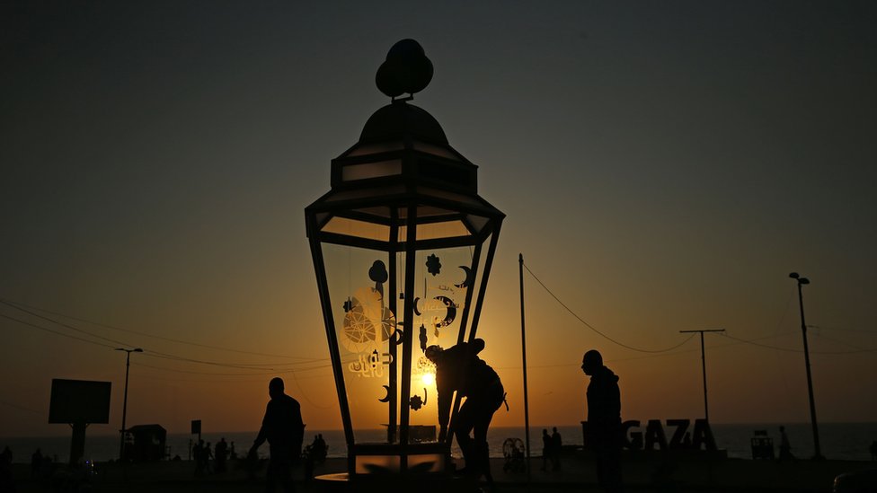 كيف يستقبل المسلمون ثاني رمضان في ظل كورونا؟ 1 رمضان آخر يستقبله المسلمون في ظل كورونا
