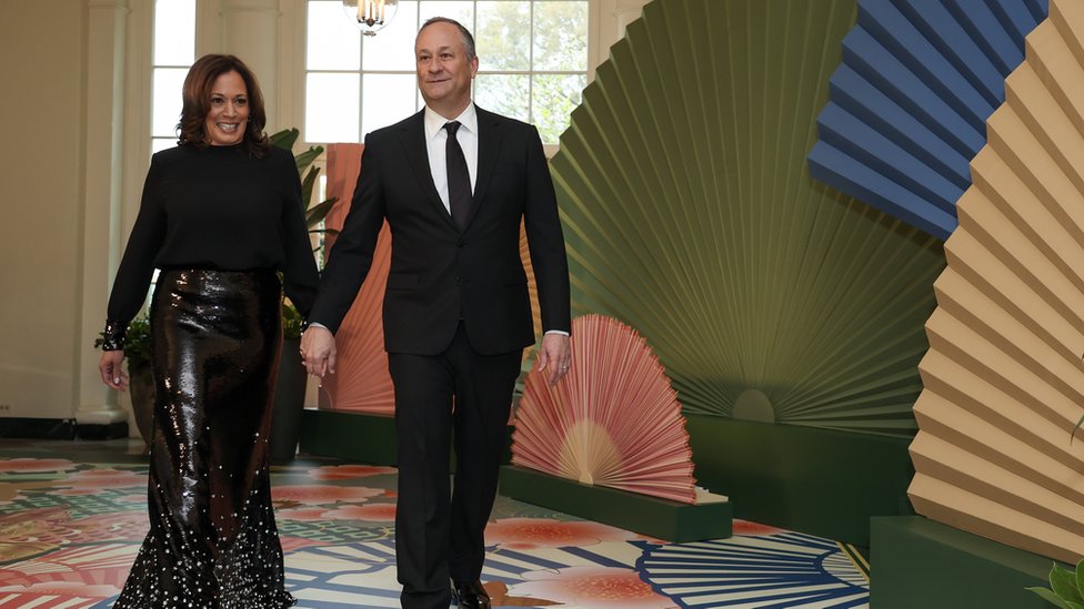 WASHINGTON, DC - APRIL 10: US Vice President Kamala Harris and Second Gentleman Doug Emhoff arrive at the White House for a state dinner on April 10, 2024 in Washington, DC. U.S. President Joe Biden and first lady Jill Biden are hosting a state dinner for Japanese Prime Minister Fumio Kishida as part of his official state visit. (Photo by Tasos Katopodis/Getty Images)