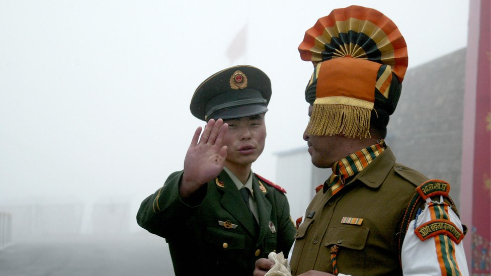Фотография китайско-индийского солдата.