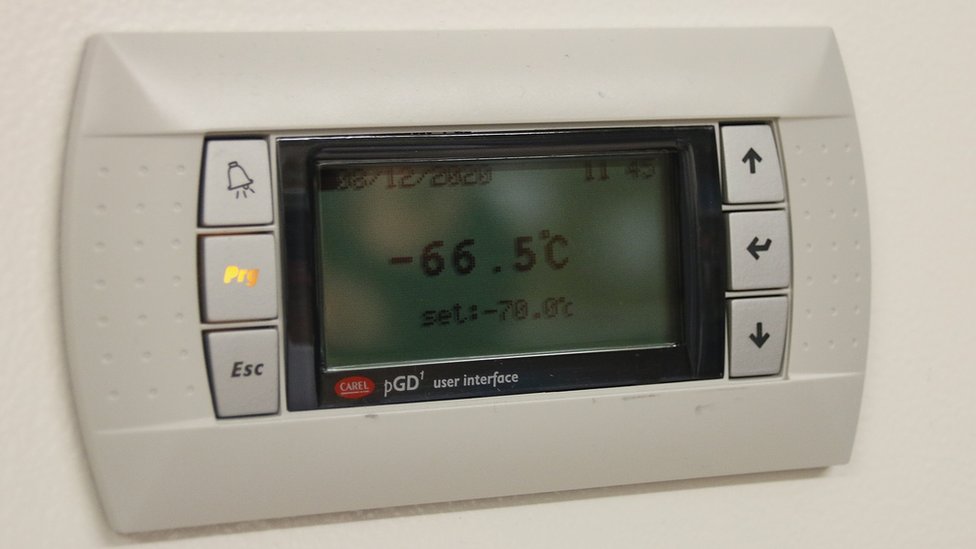 Температура -66,5C