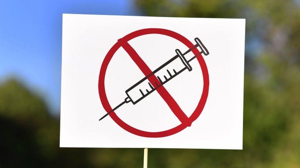 Anti-vaccine placard