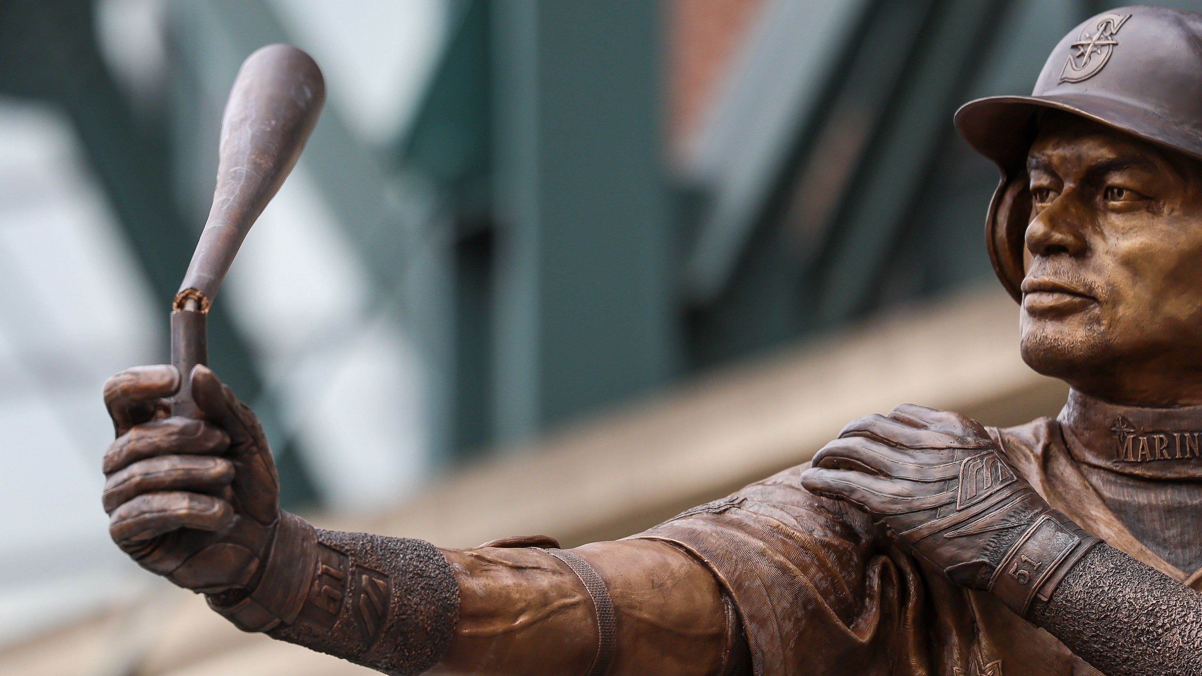 Statue of baseball player Ichiro Suzuki broken as it is unveiled