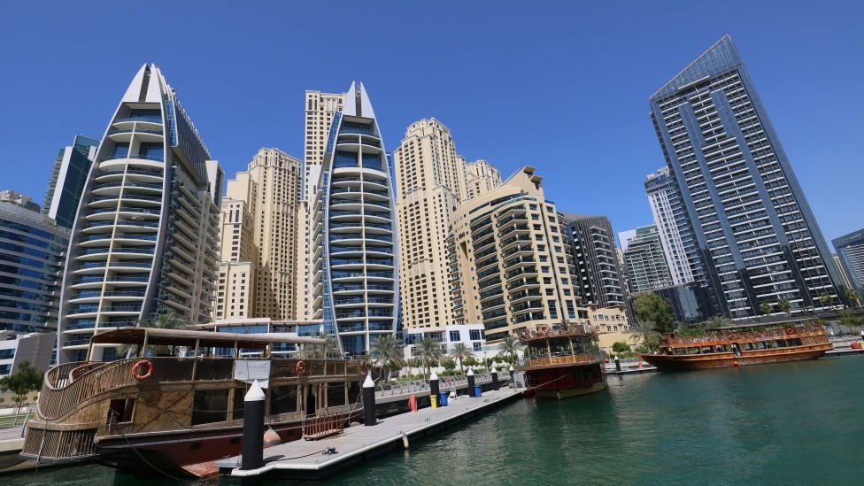 شرطة دبي تقبض على مجموعة بتهمة التقاط صور عارية 1 دبي
