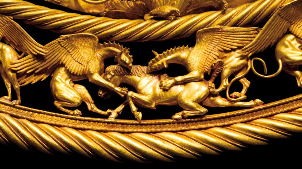 Detalle de una de las piezas de oro escita que alberga el Museo de Tesoros Históricos de Kiev