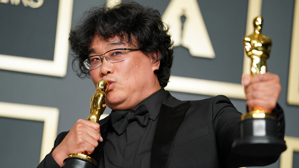 Geçtiğimiz yıl Oscar ödüllerine damgasını vuran Parazit filminin yönetmeni Bong Joon-ho