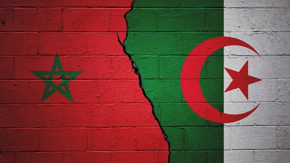 علم الجزائر والمغرب