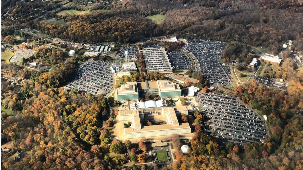 Аэрофотоснимок Центра разведки Джорджа Буша, штаб-квартиры Центрального разведывательного управления (ЦРУ), расположенного в Лэнгли, штат Вирджиния, США, сделан 7 ноября 2018 г.