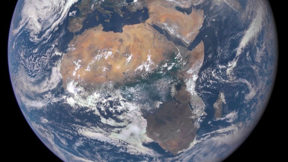 Imagen de la Tierra tomada por una cámara de la NASA en el Observatorio Climático del Espacio Profundo