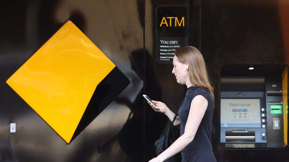 commonwealth bank charged fees to dead clients inquiry hears bbc news