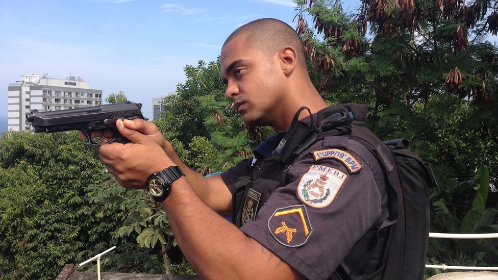 Офицер полиции Рио