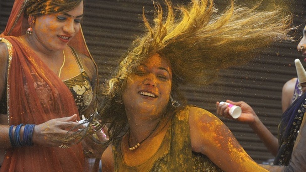 India, Holi