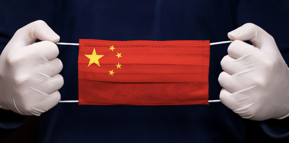 Маска с флагом Китая