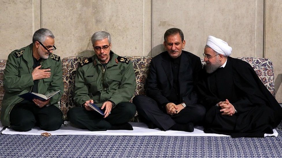 Kasım Süleymani, İran Ordusu Genelkurmay Başkanı Muhammed Bagiri, İran Cumhurbaşkanı Yardımcısı İshak Cihangiri ve İran Cumhurbaşkanı Hasan Ruhani