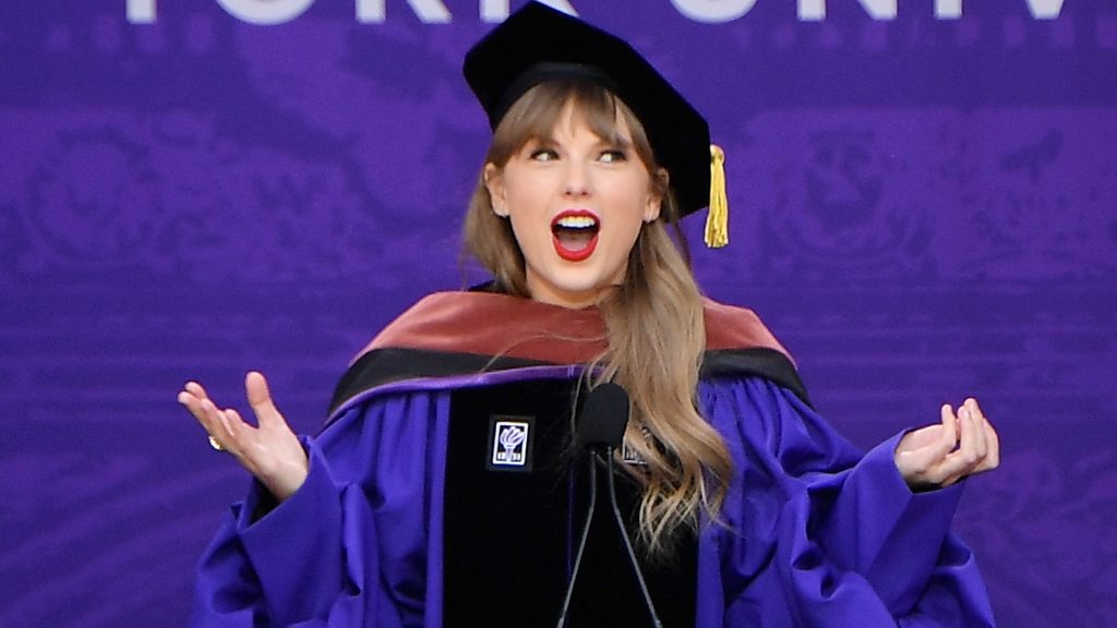 Taylor Swift graduation speech: Embrace 'cringe'