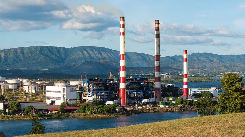 La central termoeléctrica Antonio Maceo o "Renté" de Santiago de Cuba