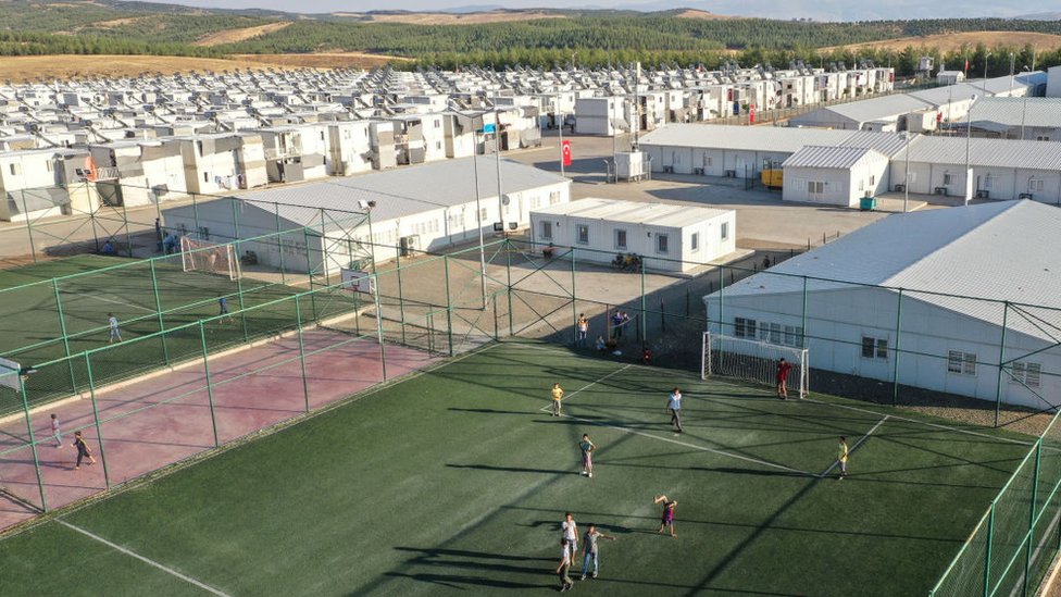 مخيم في تركيا يستضيف 11500 من لاجئي شمال سوريا