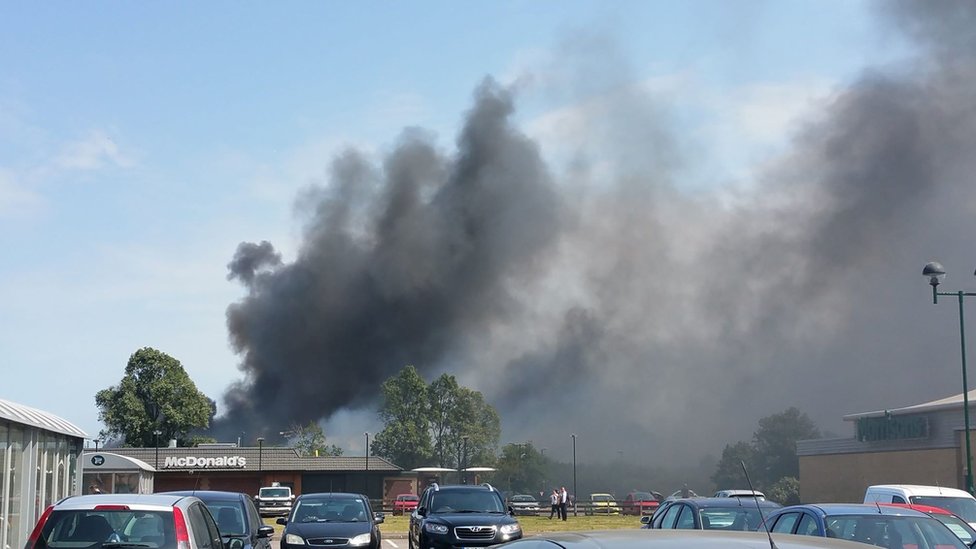 Canvey Island fire: Security guard describes 'massive explosion' and ...