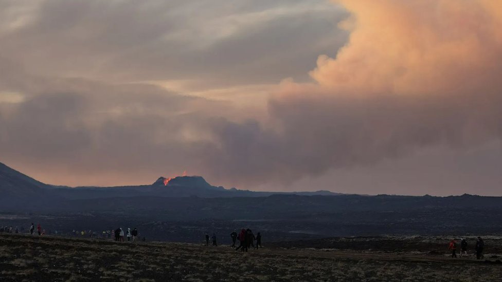 Erupcija vulkana iz daljine