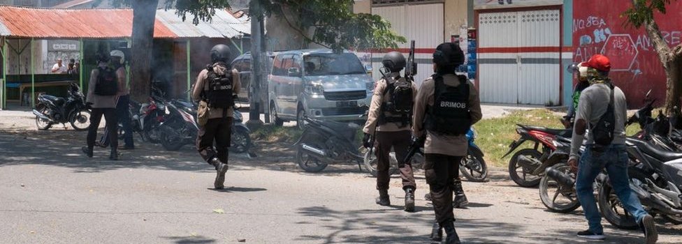 Policija u Indoneziji nakon zemljotresa