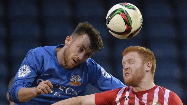 Match action from Glenavon against Warrenpoint