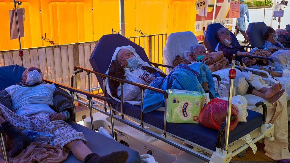 香港衛生署衛生防護中心早前表示，第五波疫情中，60歲或以上人士佔整體死亡個案逾九成