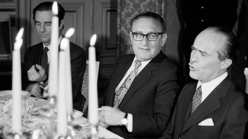 Henry Kissinger en París