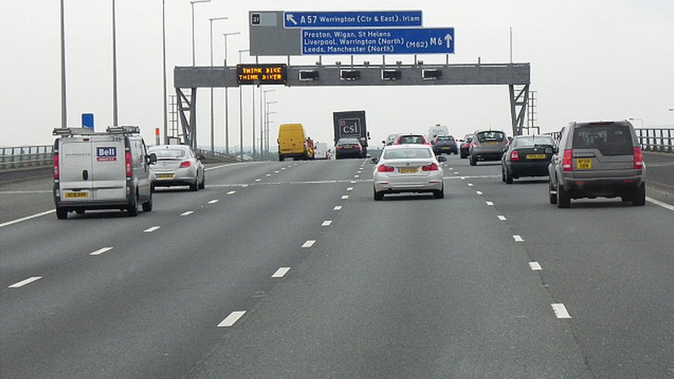 Thelwall Viaduct One seriously injured in multi vehicle M6 crash